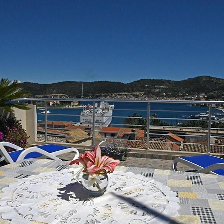 Apartment II Radisic Beautiful View Βις Εξωτερικό φωτογραφία