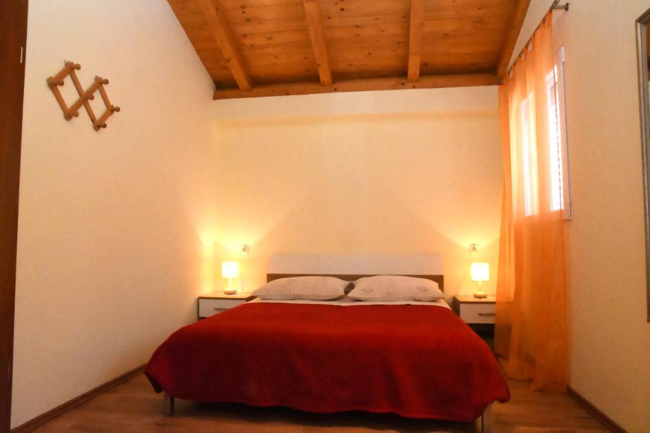 Apartment II Radisic Beautiful View Βις Εξωτερικό φωτογραφία