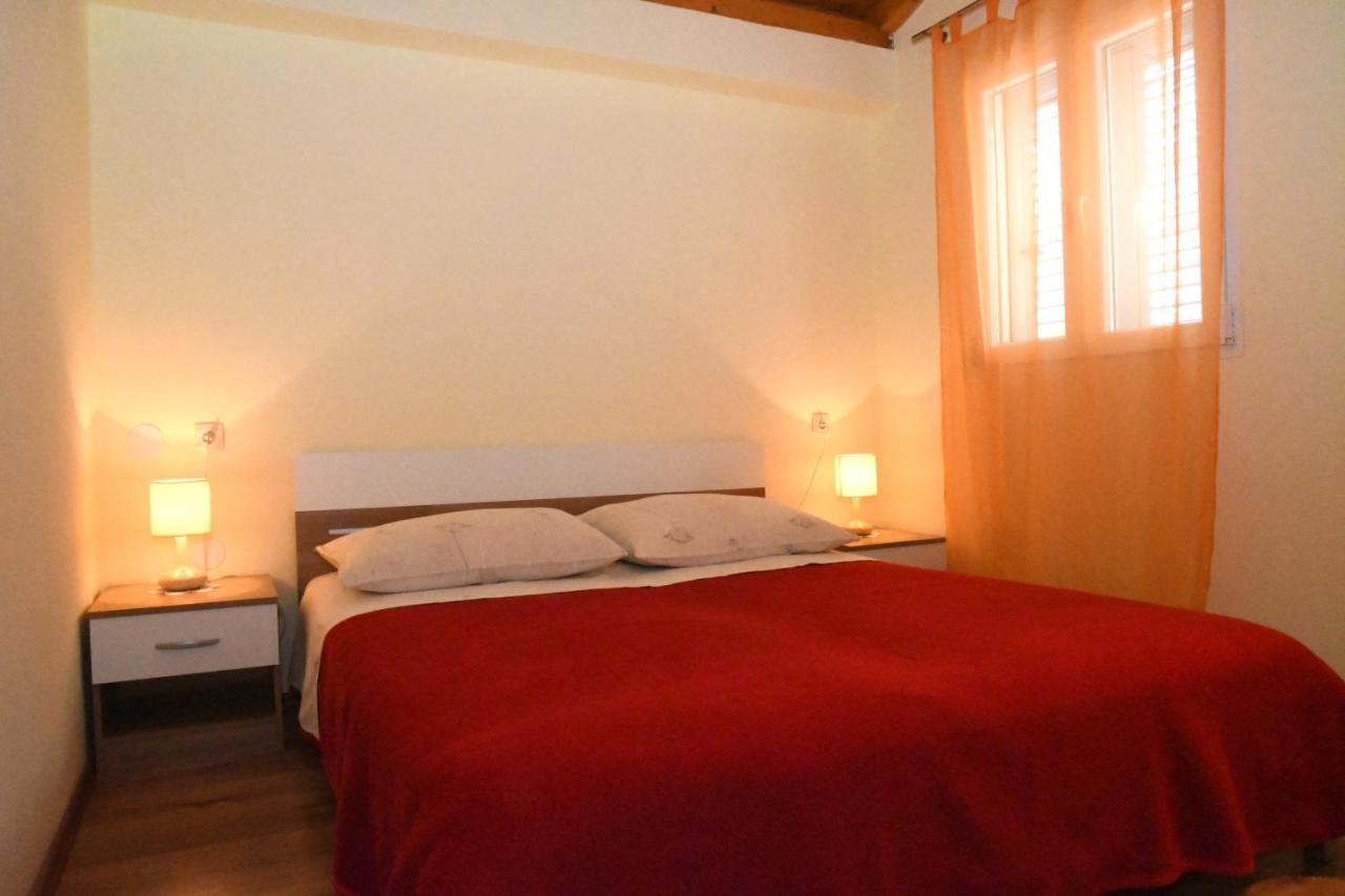 Apartment II Radisic Beautiful View Βις Εξωτερικό φωτογραφία
